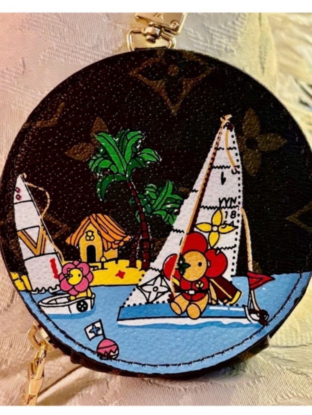 Luxury Round Coin Purse with Sailboat palm tree and Vivian design NWOT